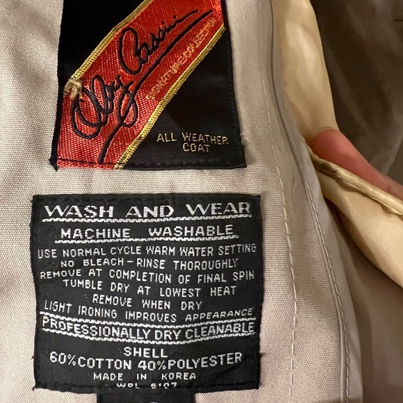 Tan Trench Coat - Size 42 - 60% Cotton, 40% Polyester - Great Condition - Picture 2 of 2